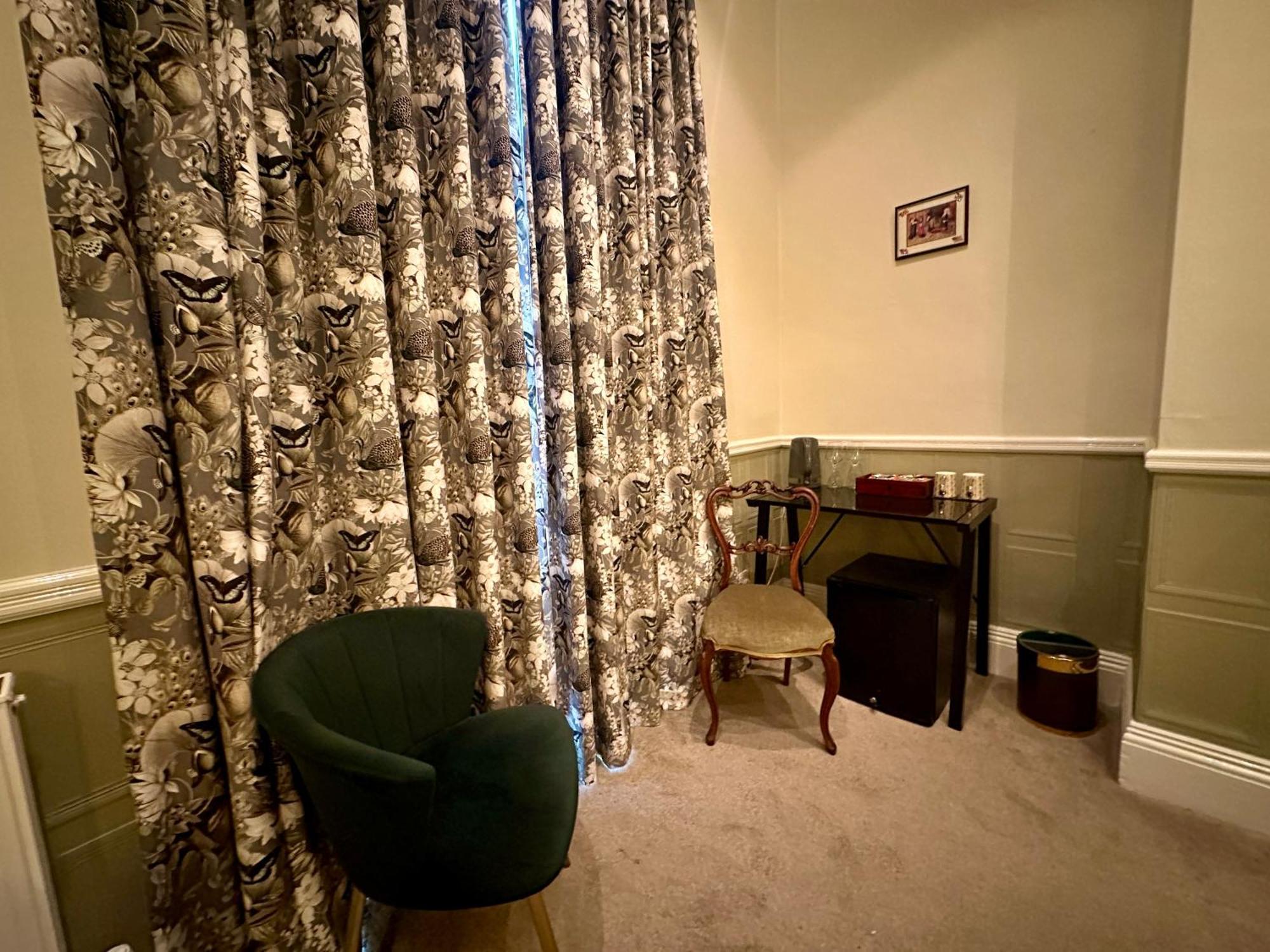 The Dulwich Hotel Челтнъм Екстериор снимка